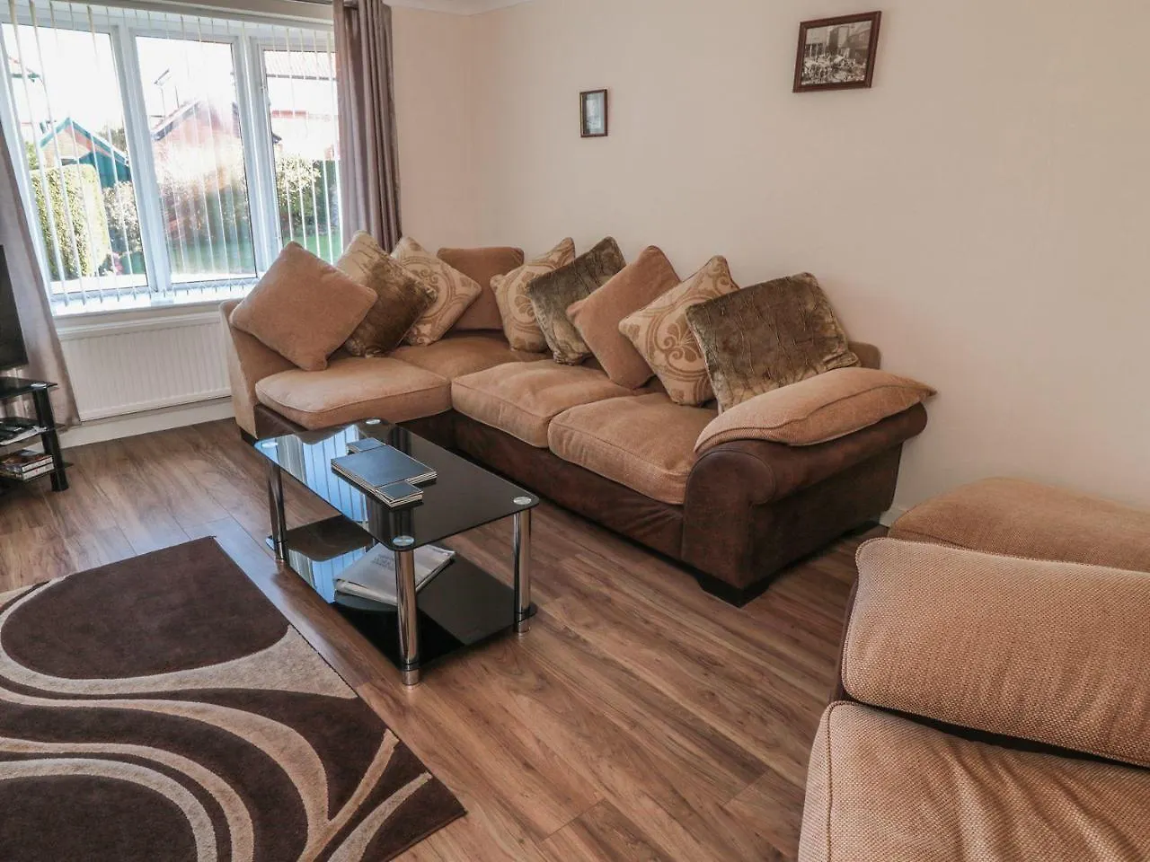 Villa La Rochelle, Whitby